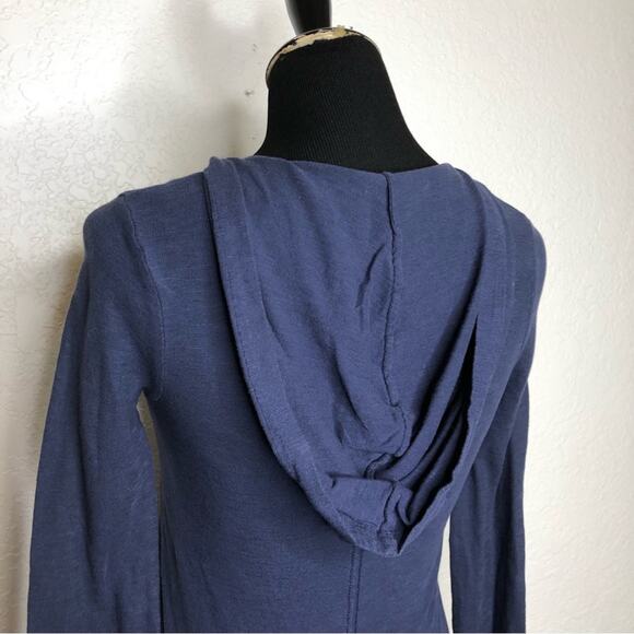 Lilly Pulitzer navy blue white scroll trim hooded knit top size Extra Small XS - Picture 10 of 13